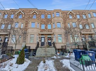 2825 Saint Clair Ave E, Toronto, ON M4B1N3