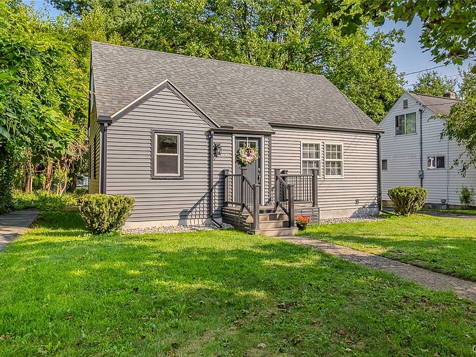 1st image of 608 Grant Pl