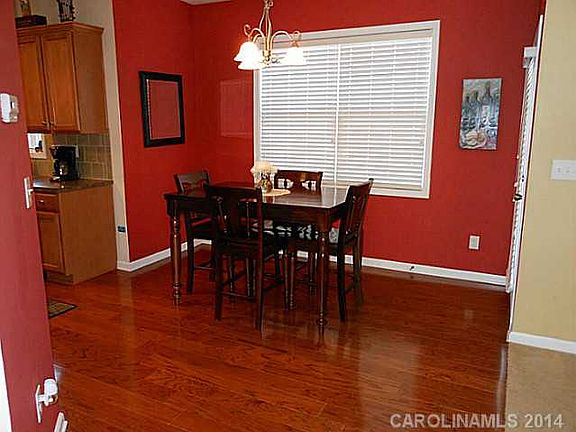 5th image of 9925 Barrands Ln
