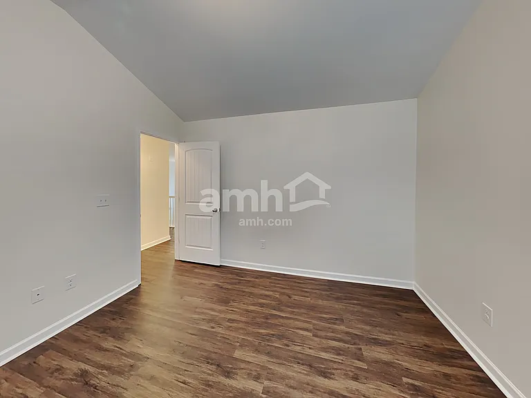 1157 Paramount Dr — Photo 13