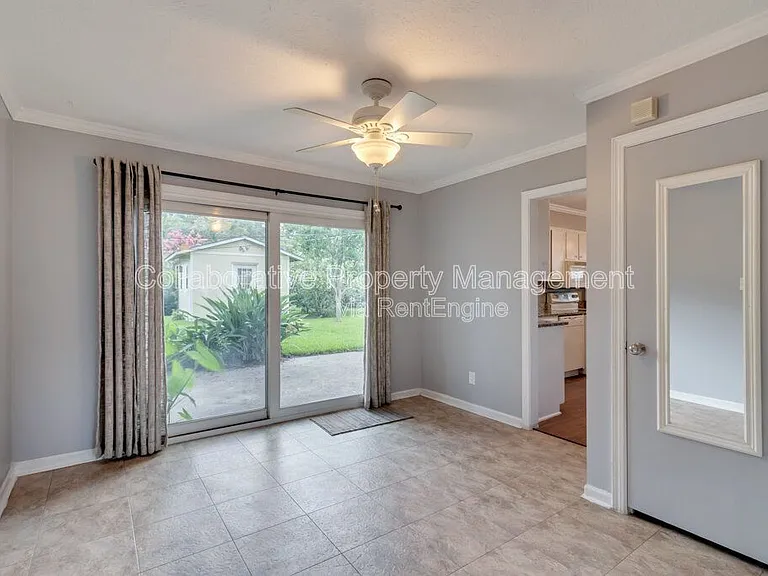 319 Tanglewood Rd — Photo 10