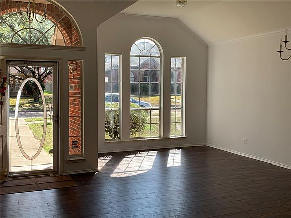 4th image of 1419 Hamilton Dr