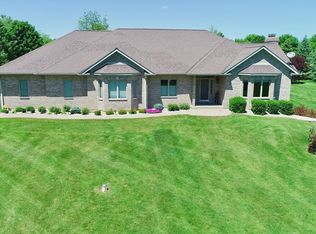 10604 Happy Trl, Woodstock, IL 60098