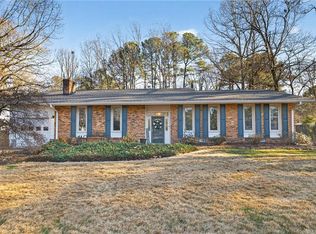 3305 Doncaster Rd, Virginia Beach, VA 23452