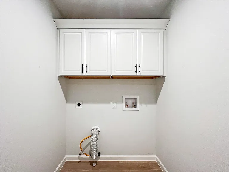 7736 Croftwood Dr — Photo 12