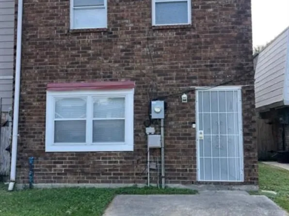 7072 Barrington Ct, New Orleans, LA 70128