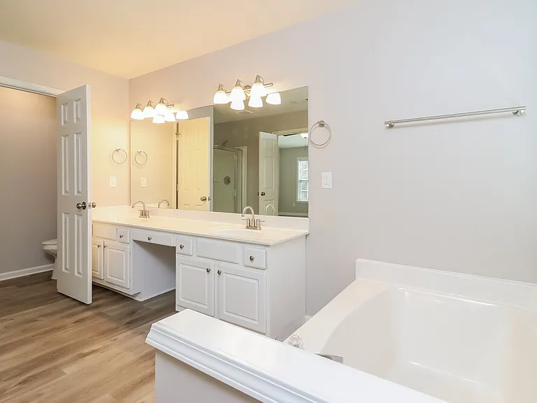 6285 Whirlaway Dr — Photo 12
