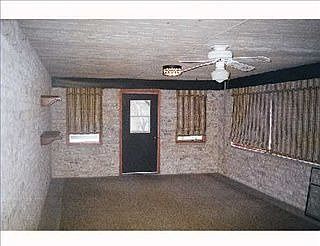 4th image of 181 Wyoming St