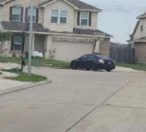 Exterior Neighborhood (street photo)