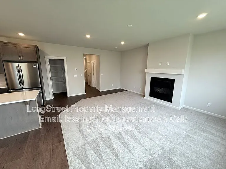 5954 Henshaw St SE — Photo 9