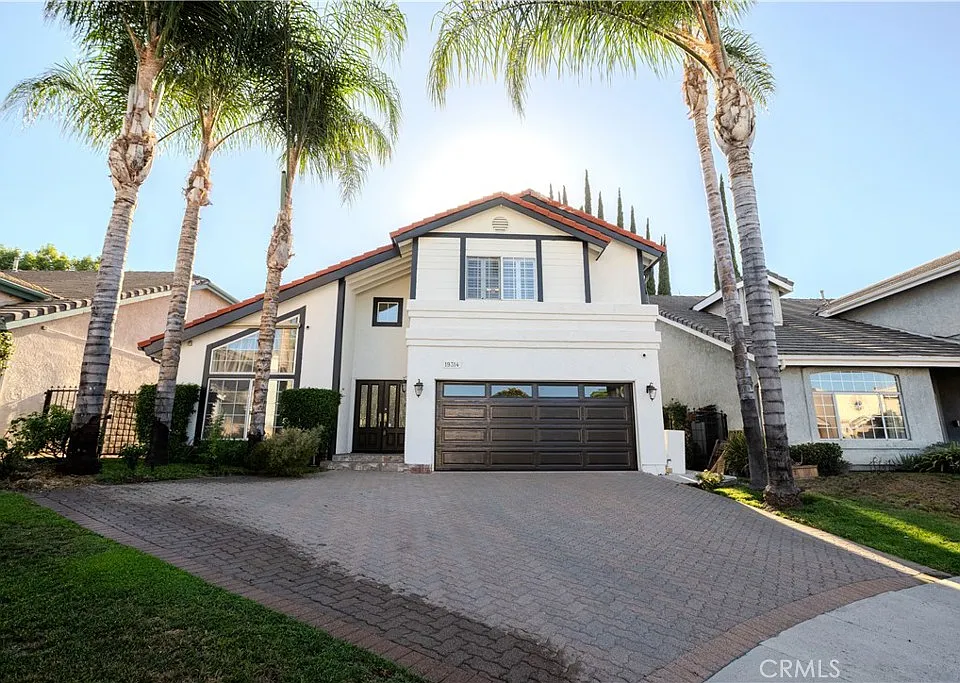 19314 Yolie Ln