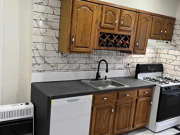 5th image of 1650 Acushnet Ave #2