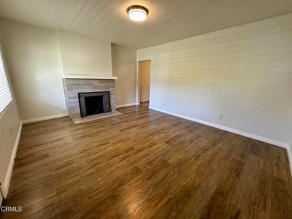 2 bed, 1.0 bath, 800 sqft, $2,500 — Photo 3