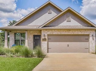 6614 Covington Cir, Pensacola, FL 32526
