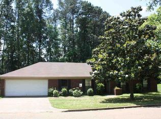 102 Ridge Rd, Brandon, MS 39042