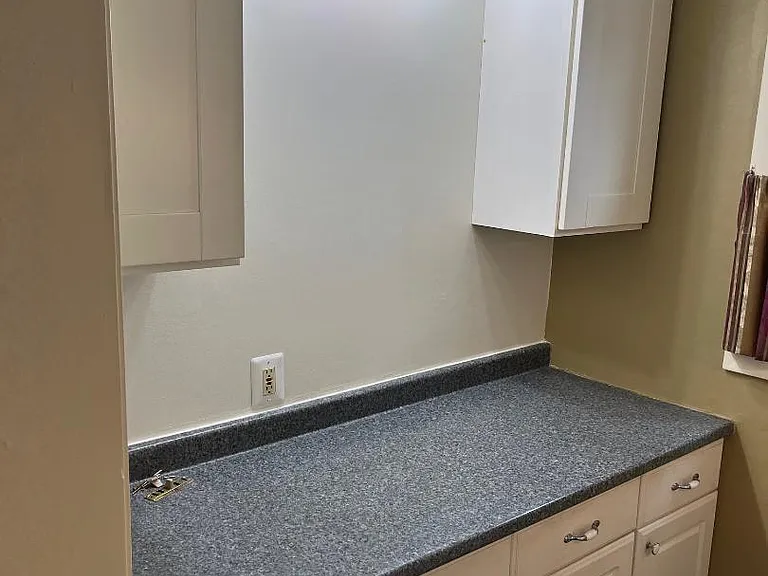 61 Laurel St #1 — Photo 6