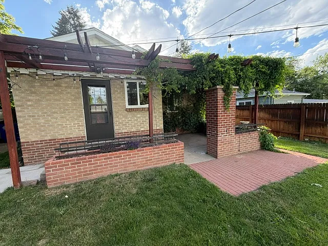 4250 S Bannock St — Photo 17