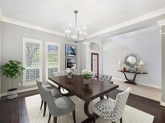 4th image of 9822 Sabine Cir