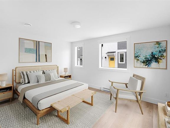 3rd image of 2536 Shelbourne St #8