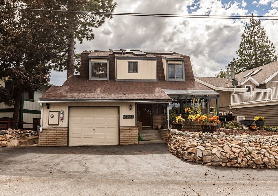 1st image of 1823 Nob Hill Dr