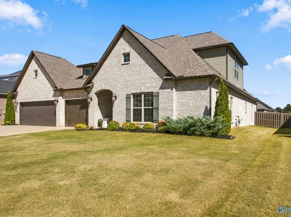 209 Somerdale Ln, Huntsville, AL 35811