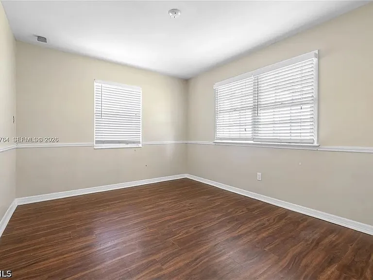 100 Huron Ave — Photo 13
