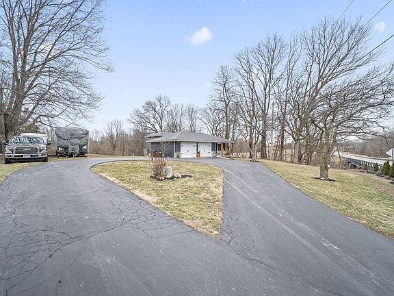 4th image of 3964 Whetstone River Rd S