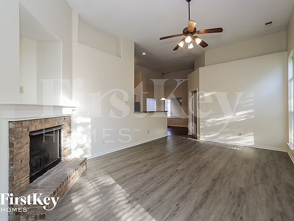 2nd image of 7923 Baymeadow Cir S