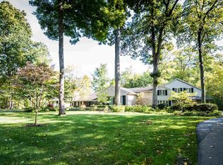 3003 Covington Lake Dr, Fort Wayne, IN 46804