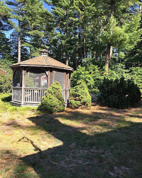 2nd image of 14 Shady Ln