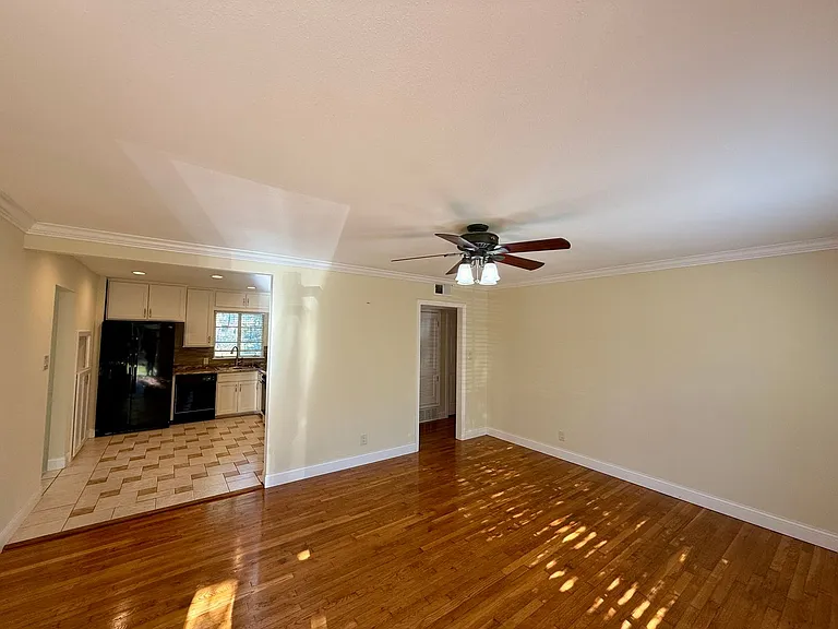 612 Hammack Dr — Photo 2