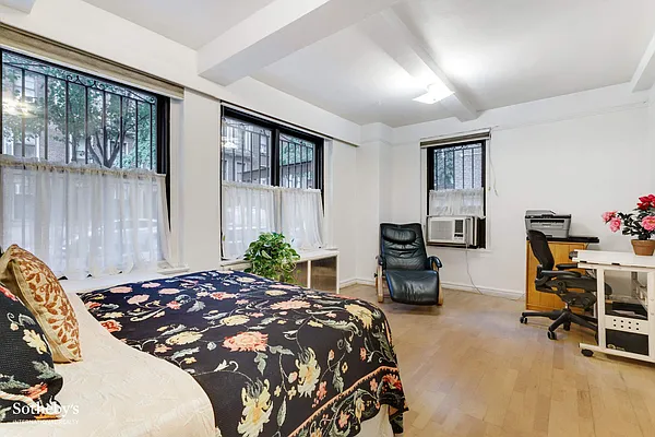 Sold by Sotheby's International Realty | media 2