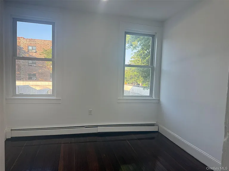 1916 Palmer Ave #2R — Photo 7