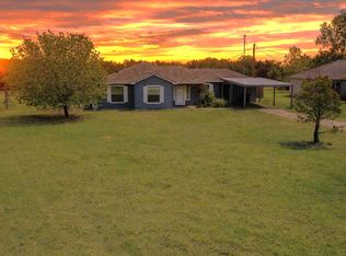 152 Round Up Dr, Liberty Hill, TX 78642