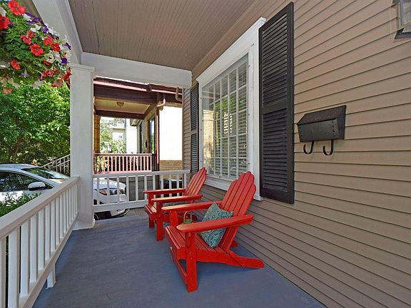 3rd image of 3147 Willis Ave