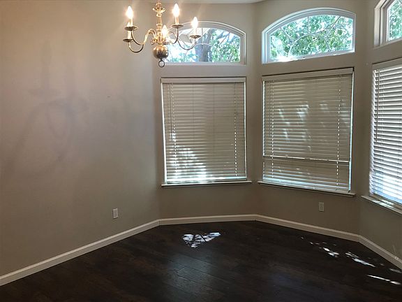5th image of 1217 Florence Ave