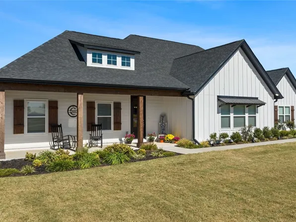 574 Rheas Mill Rd, Farmington, AR 72730