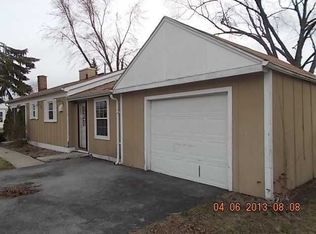 709 S Hill Park Dr, Holland, OH 43528