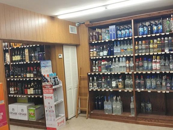 4th image of 118 Lincoln Ave