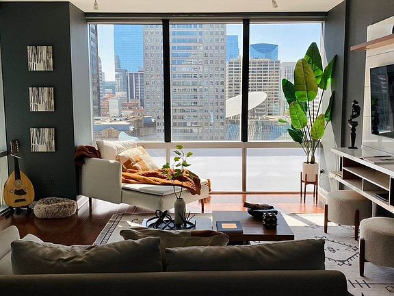 3rd image of 8 E Randolph St Unit 2406