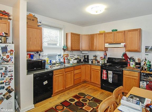 5th image of 4930 N Washtenaw Ave