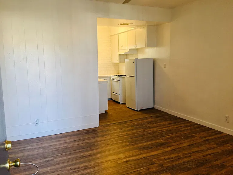 355-81 S Rodeo Dr — Photo 5