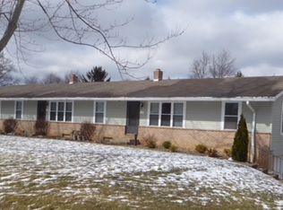 1389-1393 Beechnut Dr, Akron, OH 44312