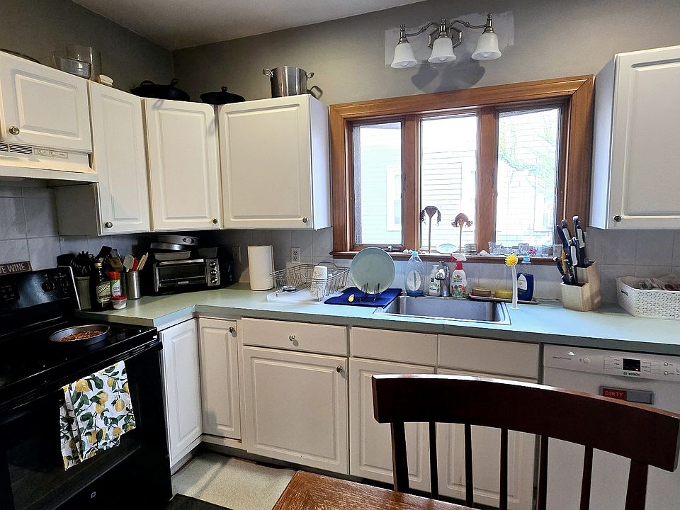 1st image of 36 Sunset Rd #1