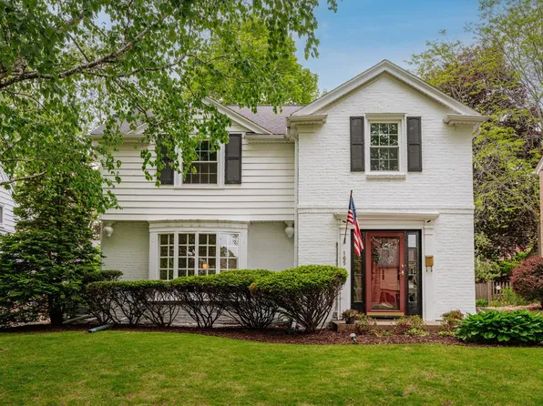 165 N 85th STREET, Wauwatosa, WI 53226