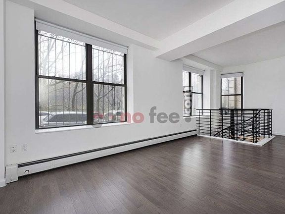3rd image of 272 Manhattan Ave APT 1B