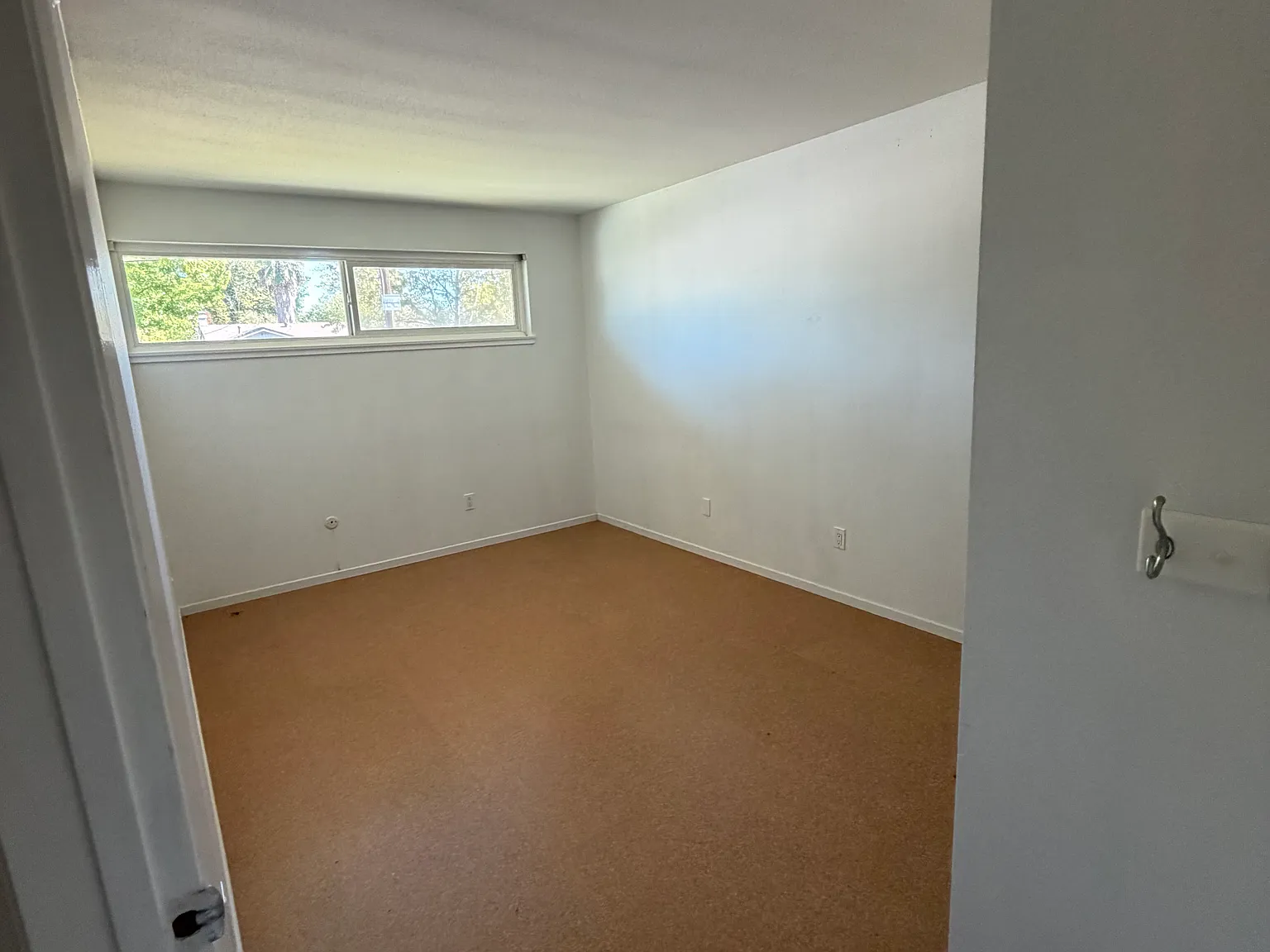 3 bed, 1448 sqft, $3,100 — Photo 4