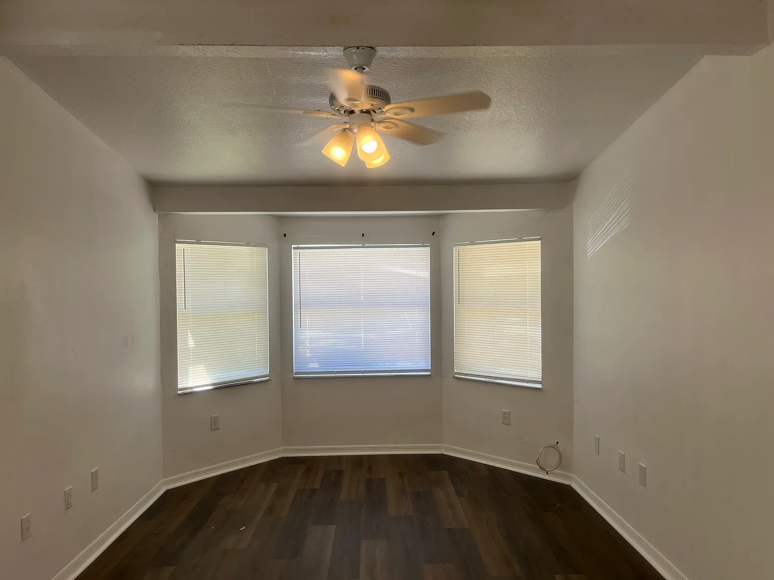 3 bed, 973 sqft, $1,650 — Photo 4