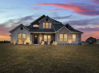 301 Leaning Tree St, Krum, TX 76249