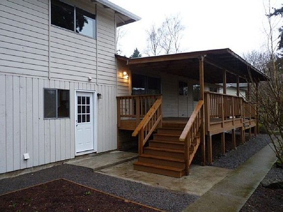 5th image of 3312 NE 143rd Ave